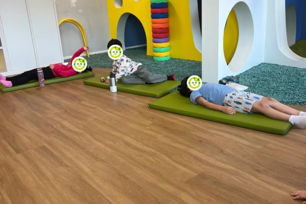 kita-kinderzimmer-hamburg-ohlsdorf-oolsdoerp-kinderyoga-2