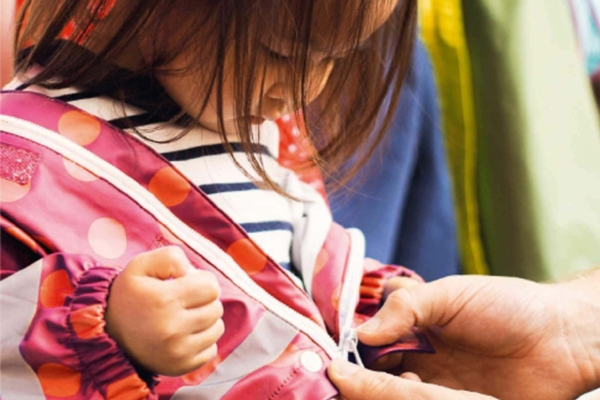 Mit 3 Jahren in den Kindergarten. Früher war alles so einfach. Und heute? Wir haben eine Expertin für Entwicklungspsychologie gefragt.