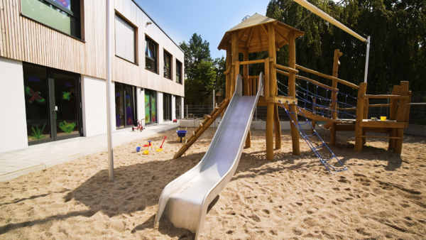 kita-kinderzimmer-lehmburg-hamburg-rahlstedt-02_kinderzimmer_Lehmberg_Aussen