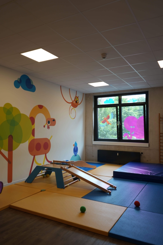 Bewegungsraum mit Parcours in der Kita kinderzimmer Marmelade in Hamburg Othmarschen